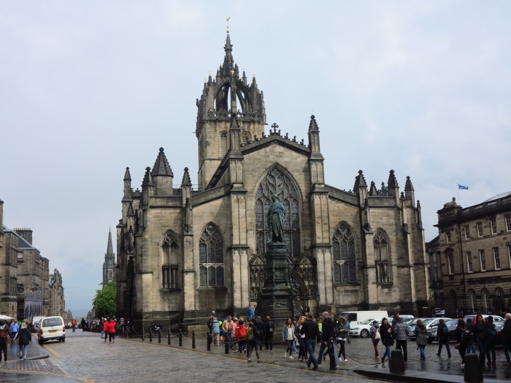 Edinburgh's Royal Mile on a rainy May morning